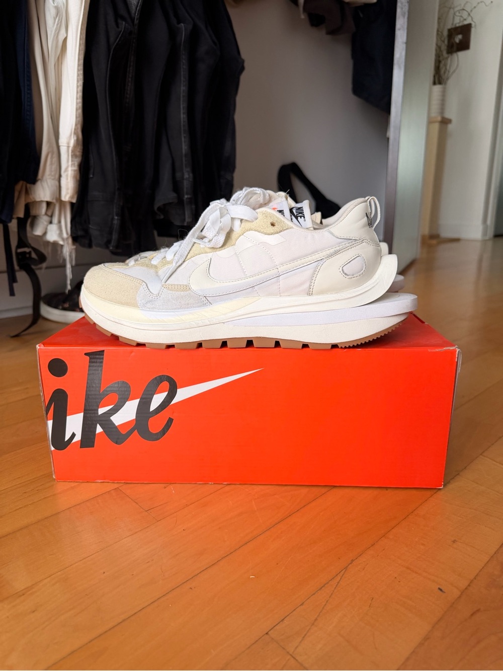 Nike Sacai Vaporwaffle Beige/White Mens 13 Shoes
